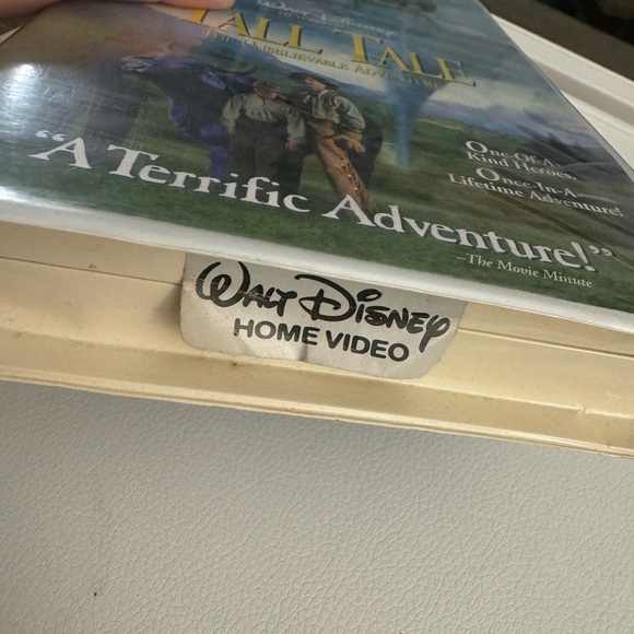 Walt Disney Tall Tale the unbelievable adventure VHS tape - Picture 4 of 7